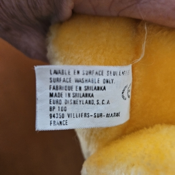 Vintage Winnie the poo with hinged arms and legs. 15 inches long. - Picture 5 of 5